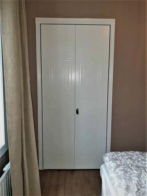 Greenhouse Golden Circle Villa ريكهولت المظهر الخارجي الصورة